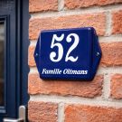 Husnummer Bas modell öra med namn