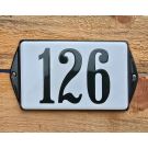 Rektangulärt emaljhusnummer med färgade öron