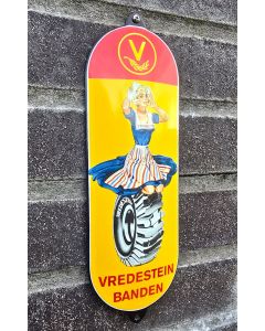 Emaljerad dörrskylt Vredestein Banden