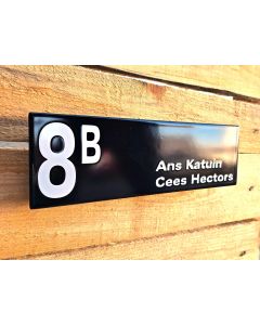 Husnummer Moder Robina med egen text
