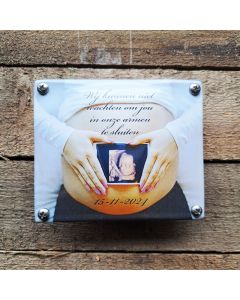 Graviditetsfoto med ultraljud på emaljskylt