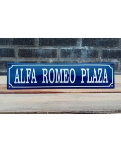 Alfa Romeo plaza