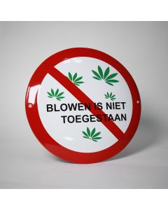 Blowen is niet toegestaan